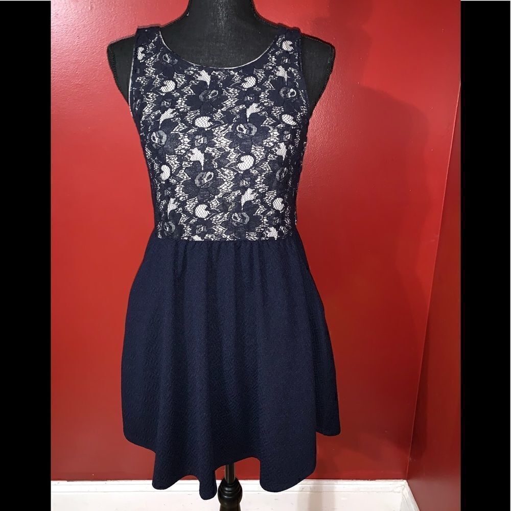 Rewind Junior’s Top Lace Party Dress